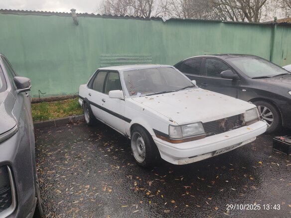 1987 Toyota Corona VIII (Е150, T160) Рестайлинг, белый