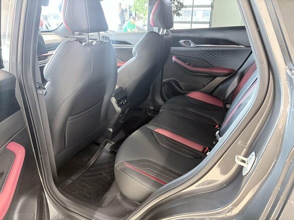 2026 Geely Coolray I Рестайлинг 2, серый, 2774990 рублей - вид 12