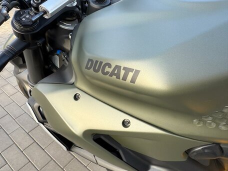 2022 Ducati Streetfighter V2, зелёный, 1800000 рублей, вид 3