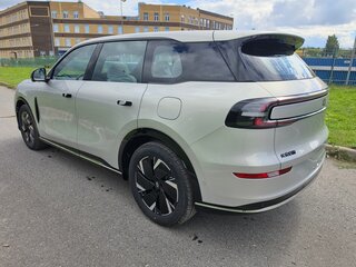 2026 Changan Qiyuan Q07 21.5 kWh, серебристый, 2900000 рублей, вид 3