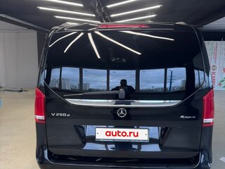 2020 Mercedes-Benz V-Класс Compact 300 d компактный III (W447) Рестайлинг, чёрный, 5350000 рублей, вид 5