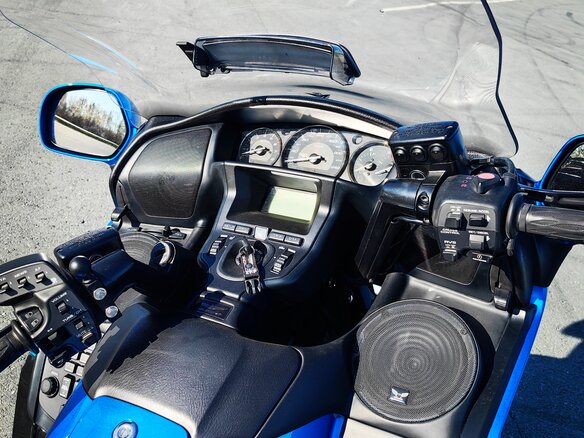 2017 Honda GL 1800 Gold Wing, синий, 2000000 рублей - вид 22
