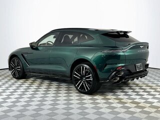 2026 Aston Martin DBX S I, зелёный, 39670579 рублей, вид 3