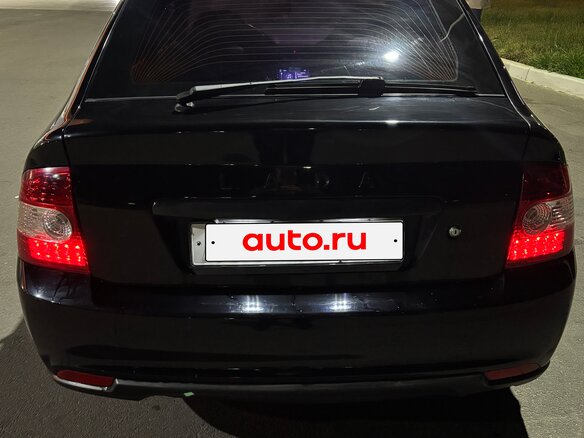 2011 Lada (ВАЗ) Priora I, чёрный, 350000 рублей - вид 3