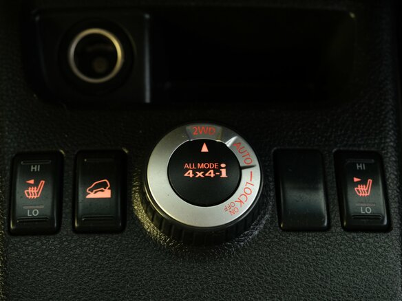 2012 Nissan X-Trail II Рестайлинг, серебристый - вид 15