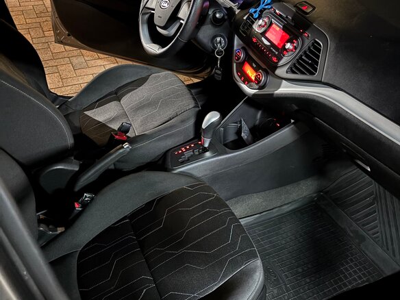 2012 Kia Picanto II, серый, 1100000 рублей - вид 12