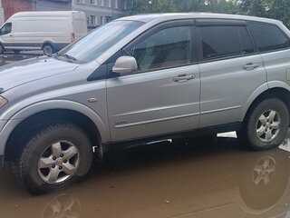 2010 SsangYong Kyron I Рестайлинг, серебристый, 900000 рублей, вид 4