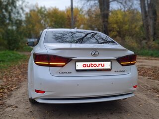 2017 Lexus ES 200 VI Рестайлинг, белый, 2900000 рублей, вид 5