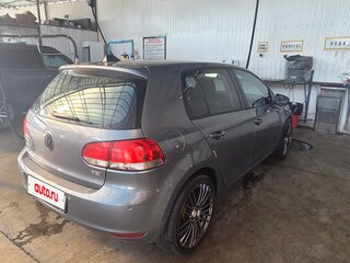 2011 Volkswagen Golf VI, серый, 899999 рублей, вид 2
