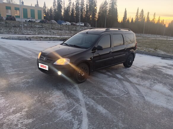 2019 Lada (ВАЗ) Largus I, коричневый, 900000 рублей