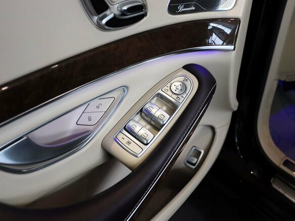 2015 Mercedes-Benz Maybach S-Класс 500 I (X222), чёрный, 5800000 рублей - вид 12