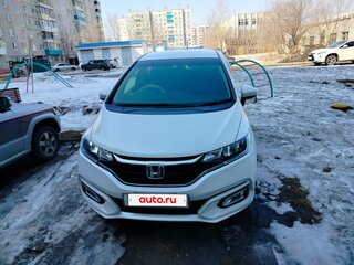 2018 Honda Fit III Рестайлинг, белый, 1150000 рублей, вид 2