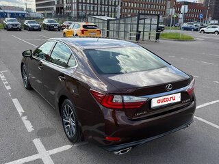 2016 Lexus ES 250 VI Рестайлинг, коричневый, 3150000 рублей, вид 5