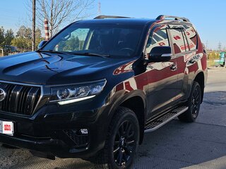 2021 Toyota Land Cruiser Prado 150 Series Рестайлинг 3, чёрный, 7800000 рублей, вид 2
