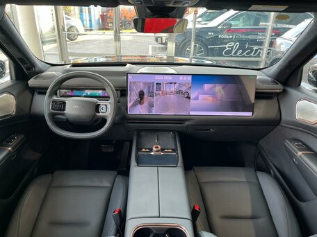 2025 Lynk & Co 900, чёрный, 8890000 рублей, вид 4