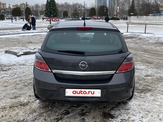 2011 Opel Astra H Рестайлинг, серый, 700000 рублей, вид 3