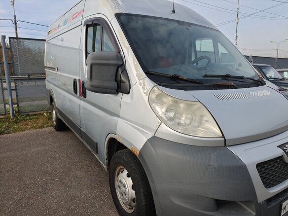 2010 Peugeot Boxer, серебристый, 500000 рублей - вид 1