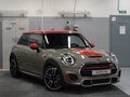 2018 Mini Hatch JCW III (F55/F56) Рестайлинг, серый - вид 2