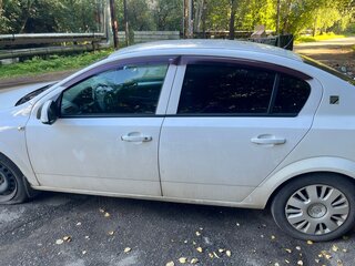 2010 Opel Astra H Рестайлинг, белый, 230000 рублей, вид 4