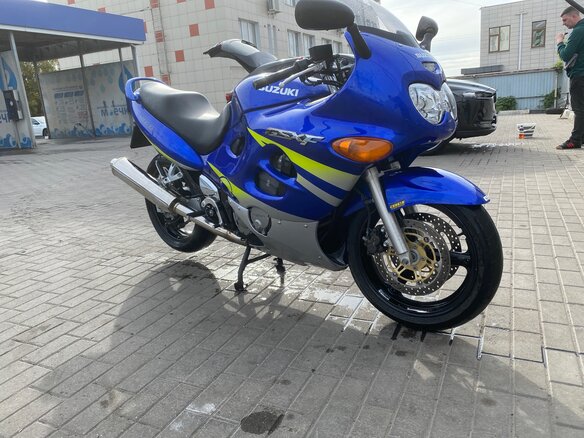 2002 Suzuki GSX 600F Katana, синий, 290000 рублей - вид 5