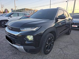 2021 Chevrolet TrailBlazer III, чёрный, 2000000 рублей, вид 1
