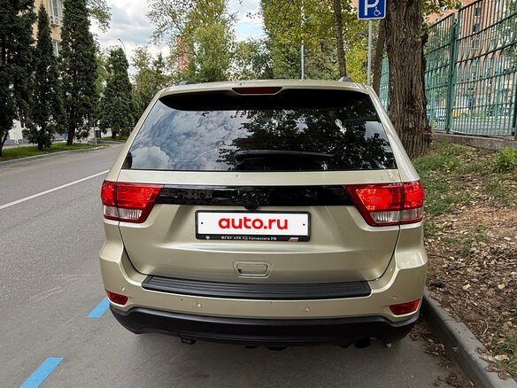 2011 Jeep Grand Cherokee IV (WK2), бежевый - вид 4