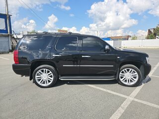 2013 Chevrolet Tahoe 6AT III, чёрный, 2600000 рублей, вид 3
