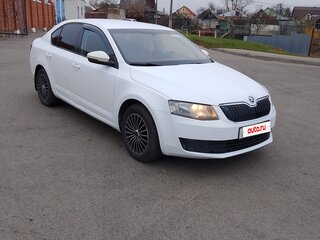 2014 Skoda Octavia III (A7), белый, 650000 рублей, вид 3
