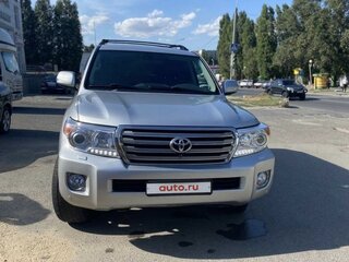 2012 Toyota Land Cruiser 200 Series Рестайлинг 1, серебристый, 3050000 рублей, вид 3