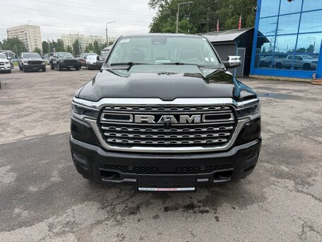 2026 Ram 1500 Crew Cab V Рестайлинг, чёрный, 9299999 рублей, вид 3