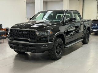 2025 Ram 1500 Crew Cab V Рестайлинг, чёрный, 8990000 рублей, вид 1
