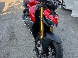 2025 Ducati Streetfighter V2, красный, 2400000 рублей, вид 2