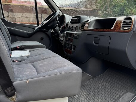 2001 Mercedes-Benz Sprinter, белый, 800000 рублей, вид 5