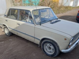 1982 Lada (ВАЗ) 21011, бежевый, 95000 рублей, вид 2