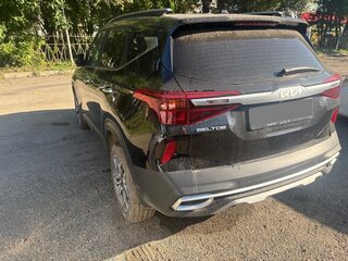 2021 Kia Seltos I, чёрный, 2240000 рублей, вид 5