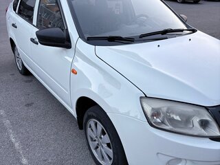 2015 Lada (ВАЗ) Granta I, белый, 400000 рублей, вид 3
