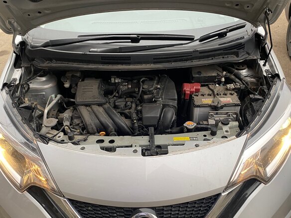 2020 Nissan Note II Рестайлинг, серебристый, 1250000 рублей - вид 31