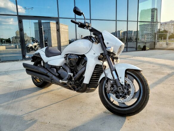 2019 Suzuki Boulevard M109R, белый, 1358477 рублей