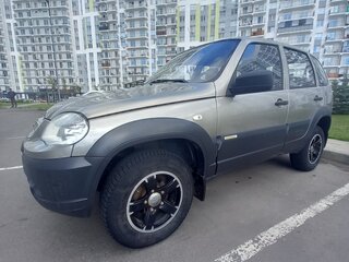 2015 Chevrolet Niva I Рестайлинг, серый, 570000 рублей, вид 5