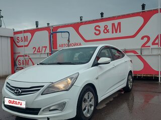 2016 Hyundai Solaris I Рестайлинг, белый, 600000 рублей, вид 2