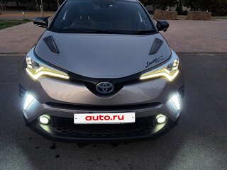 2018 Toyota C-HR I, серебристый, 1950000 рублей, вид 3