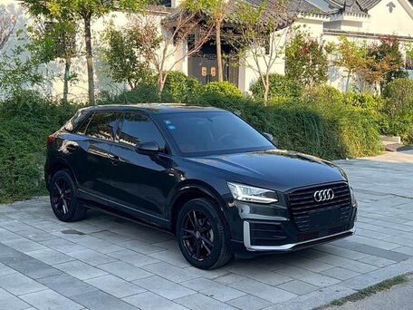 2020 Audi Q2 L I, серый, 1590000 рублей, вид 3