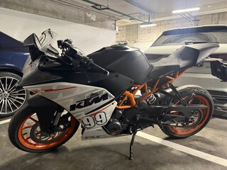 2015 KTM RC 390, белый, 320000 рублей, вид 4