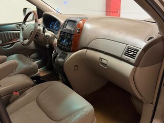 2005 Toyota Sienna II, золотистый, 1040000 рублей, вид 5
