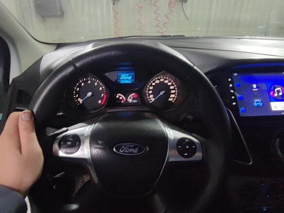 2013 Ford Focus III, белый, 599000 рублей - вид 5