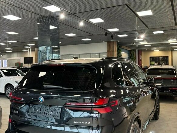 2025 BMW X5 40d IV (G05/G18) Рестайлинг, чёрный, 15990000 рублей - вид 3