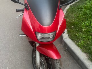 Suzuki RF 900