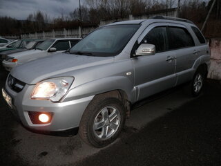 2008 Kia Sportage II Рестайлинг, серебристый, 820000 рублей, вид 1