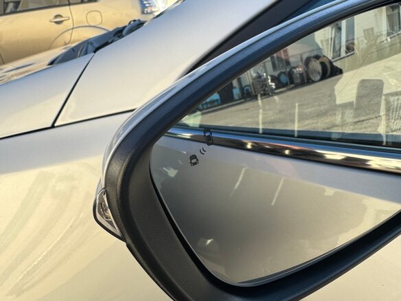 2018 Kia Cerato III Рестайлинг (Classic), серебристый, 1420000 рублей - вид 24