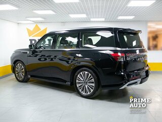 2025 Infiniti QX80 II, чёрный, 15499000 рублей, вид 4